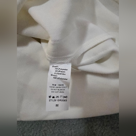 DO+BE Women's white lace cutout romper size medium - Picture 3 of 5